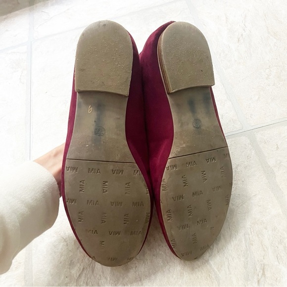 Mia Pauline Slip On Flats Loafers Burgundy Red Faux Suede Flats Size 7.5M - Picture 7 of 8